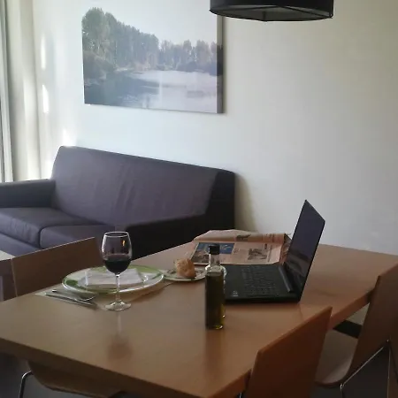 Jardines De Uleta Suites Hotel apartamentowy