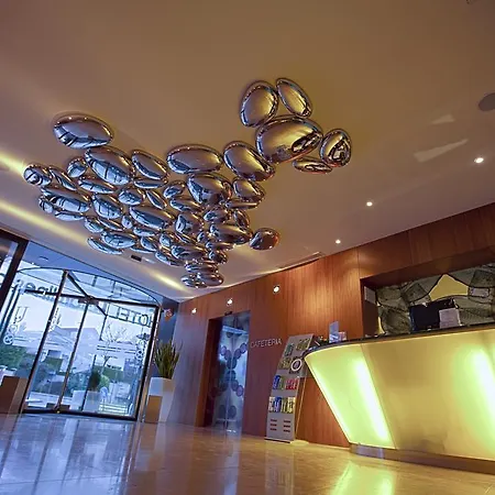 Jardines De Uleta Suites Hotel apartamentowy Vitoria-Gasteiz